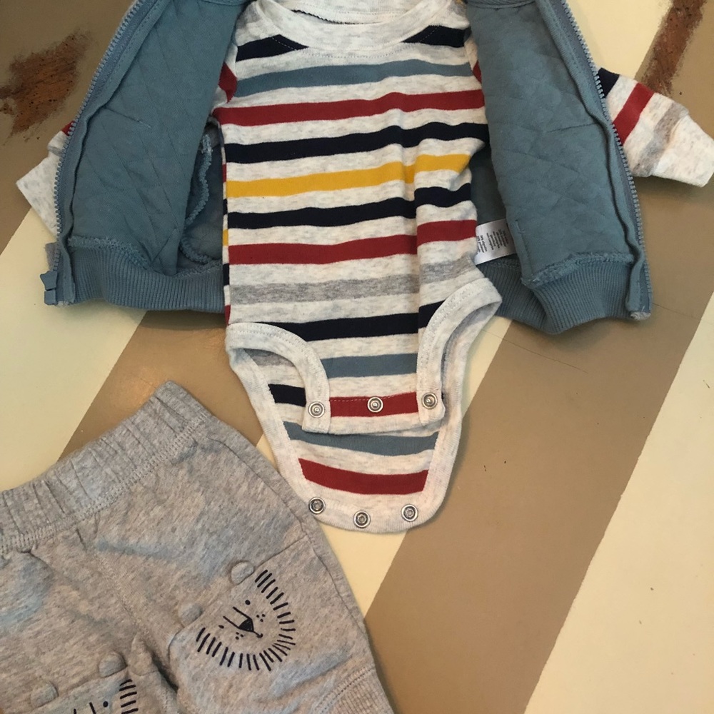 Newborn bundle - Picture 3 of 7